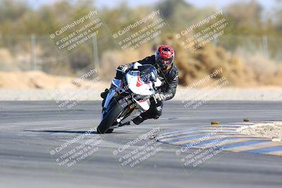 media/Jan-14-2024-SoCal Trackdays (Sun) [[2e55ec21a6]]/Turn 2 (1025am)/